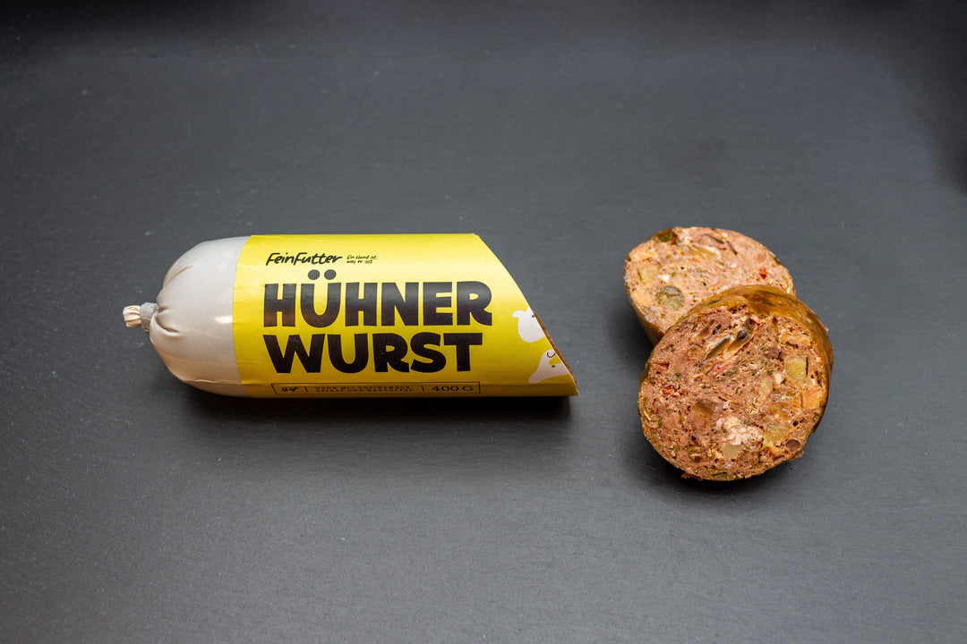 Huhn mit Topinambur, Spinat und Kartoffel – angeschnitten mit Etikett